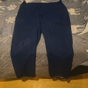 Under Armour Men's Navy Loose Fit golf pants